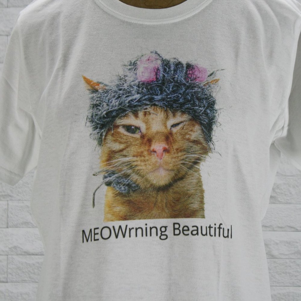 MONKEY CAT T-Shirt Crewneck Short Sleeve Meowrning Beautiful Curler Wig White - Picture 3 of 14